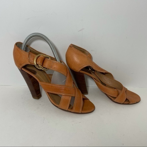 Chloe tan high heel sandals wide straps brass hardware size 10.5 B - Picture 2 of 10